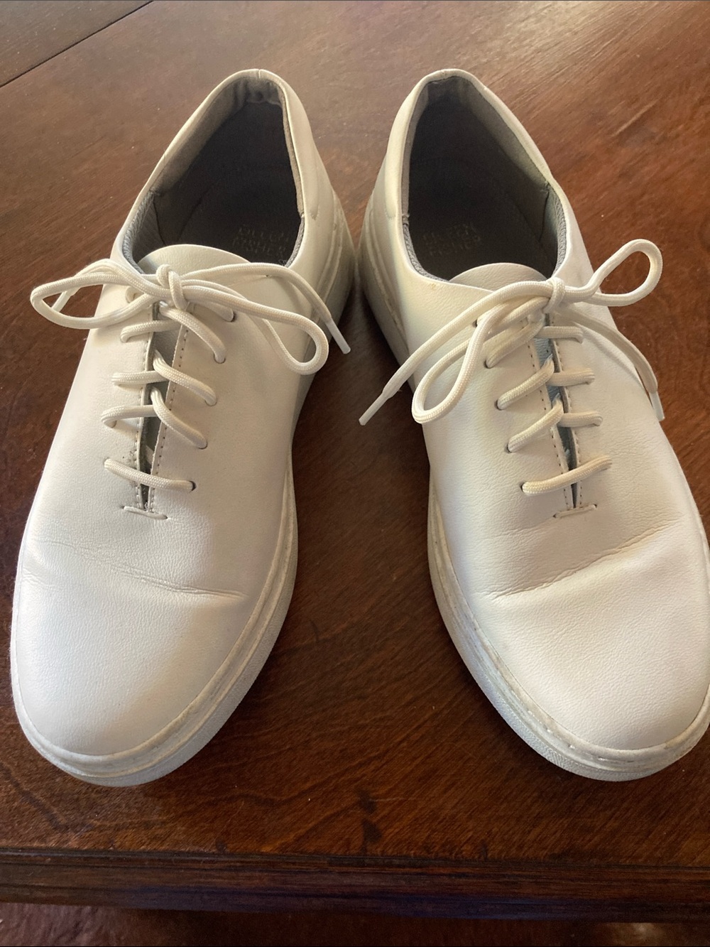 Eileen Fisher White Leather Lace-Up Sneakers